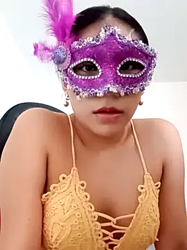 cute flowers2 online show from November 8, 2025, 4:32 pm