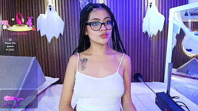 AlanaWalker9 online show from October 17, 2025, 3:43 am