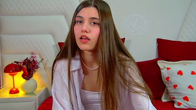 Snapshot of ArianaAllens chatting on April 7, 2026, 6:21 pm ArianaAllens online show from April 7, 2026, 6:21 pm