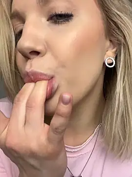 Snapshot of AlisaMyers chatting on March 2, 2026, 6:14 am AlisaMyers online show from March 2, 2026, 6:14 am