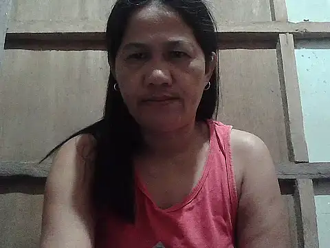 Snapshot of hotmama_063 chatting on April 8, 2026, 9:49 pm hotmama 063 online show from April 8, 2026, 9:49 pm
