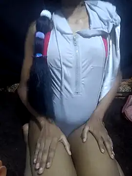 BunnyBloom25 online show from January 18, 2026, 9:29 pm