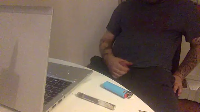 Snapshot of edger4lif3 chatting on October 20, 2025, 8:59 am edger4lif3 online show from October 20, 2025, 8:59 am