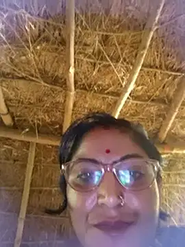 LUCKY cut online show from October 8, 2025, 2:46 am