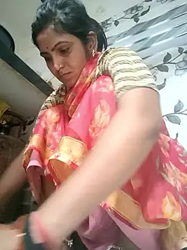 LUCKY cut online show from April 3, 2026, 10:32 am