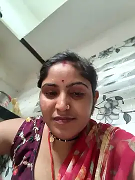 Snapshot of LUCKY_cut chatting on May 4, 2026, 2:04 am LUCKY cut online show from May 4, 2026, 2:04 am