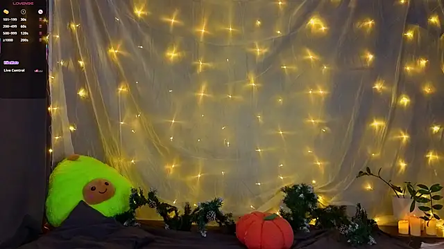 Snapshot of VincenzaGarigliano chatting on December 16, 2025, 1:10 am VincenzaGarigliano online show from December 16, 2025, 1:10 am