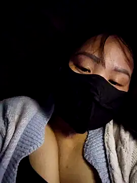 Yeszsexxy online show from December 18, 2025, 1:04 pm