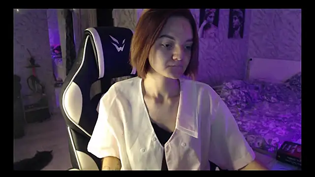 Snapshot of Kitti_study chatting on September 27, 2025, 11:27 am Kitti study online show from September 27, 2025, 11:27 am