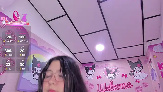 Snapshot of Dulce_meow chatting on May 17, 2026, 11:54 am Dulce meow online show from May 17, 2026, 11:54 am