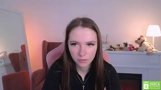 Snapshot of WildHoneyXO chatting on October 7, 2025, 5:41 am WildHoneyXO online show from October 7, 2025, 5:41 am