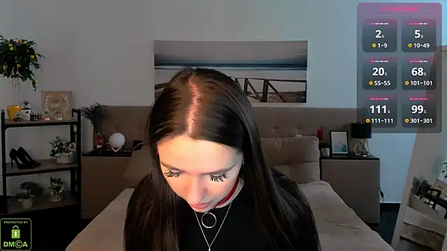 Snapshot of WildHoneyXO chatting on September 24, 2025, 6:09 am WildHoneyXO online show from September 24, 2025, 6:09 am