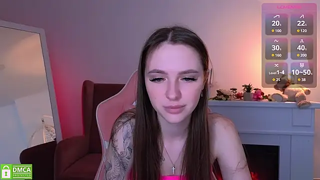 Snapshot of WildHoneyXO chatting on October 3, 2025, 6:04 am WildHoneyXO online show from October 3, 2025, 6:04 am