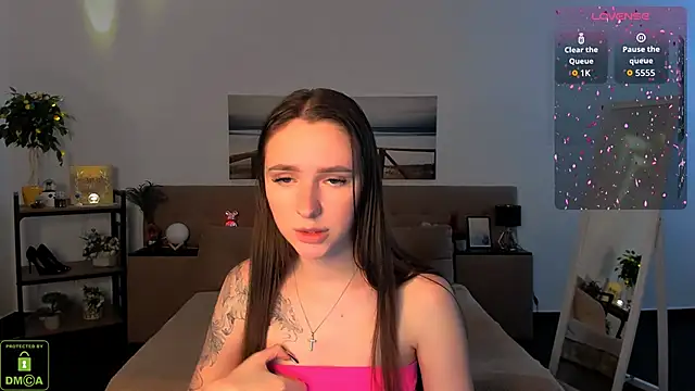 Snapshot of WildHoneyXO chatting on September 23, 2025, 5:58 am WildHoneyXO online show from September 23, 2025, 5:58 am