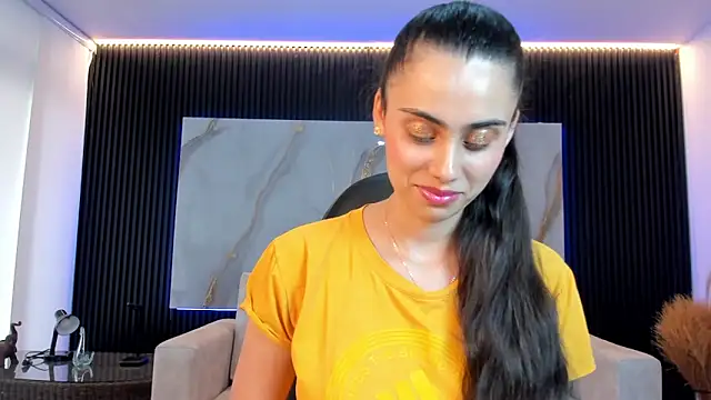 Snapshot of sofiapalacioss chatting on November 10, 2025, 6:35 pm sofiapalacioss online show from November 10, 2025, 6:35 pm