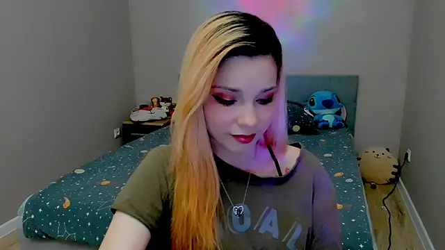 Snapshot of Kitten_Alissa chatting on October 2, 2025, 6:11 pm Kitten Alissa online show from October 2, 2025, 6:11 pm