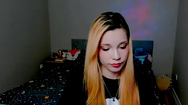 Snapshot of Kitten_Alissa chatting on October 1, 2025, 5:17 pm Kitten Alissa online show from October 1, 2025, 5:17 pm