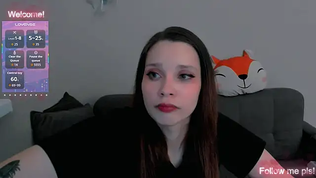 Snapshot of Kitten_Alissa chatting on May 15, 2026, 8:29 pm Kitten Alissa online show from May 15, 2026, 8:29 pm