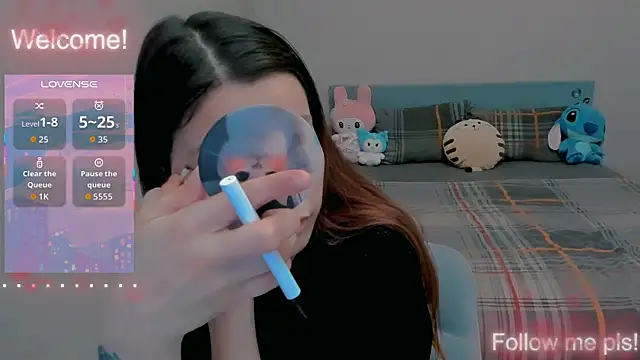 Snapshot of Kitten_Alissa chatting on May 7, 2026, 11:41 pm Kitten Alissa online show from May 7, 2026, 11:41 pm