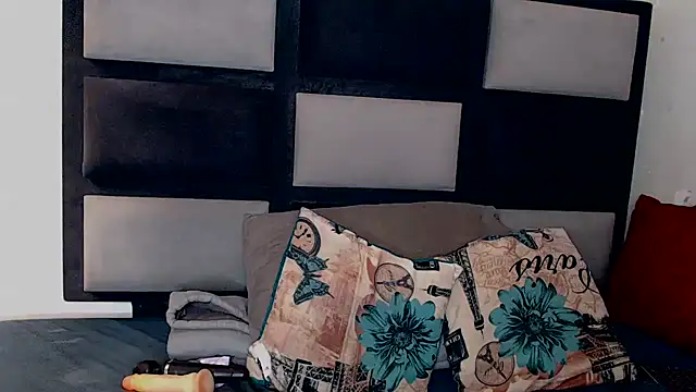 Freaky-boobs online show from October 18, 2025, 12:12 am