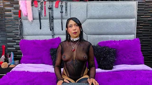 DaiaRousi online show from November 13, 2025, 2:48 am