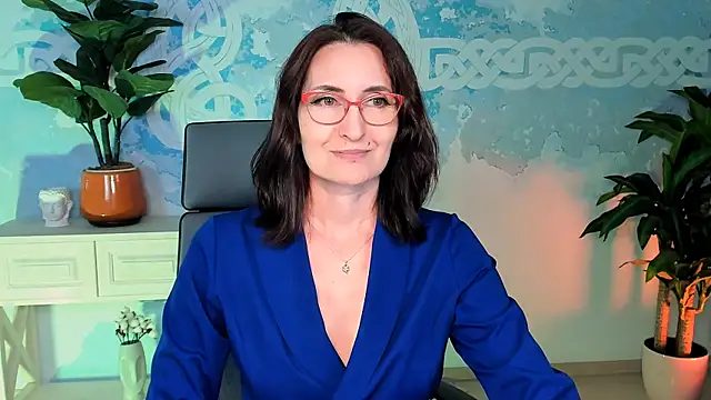 Snapshot of UnaTerra chatting on September 29, 2025, 9:27 am UnaTerra online show from September 29, 2025, 9:27 am