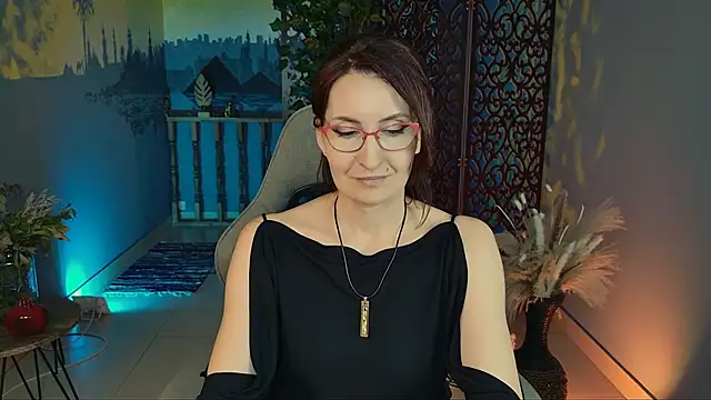 Snapshot of UnaTerra chatting on September 22, 2025, 9:48 am UnaTerra online show from September 22, 2025, 9:48 am