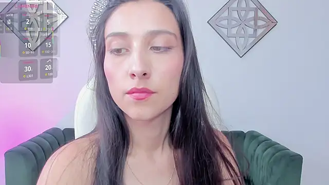 Snapshot of Kristen_Rousse chatting on October 1, 2025, 9:29 pm Kristen Rousse online show from October 1, 2025, 9:29 pm