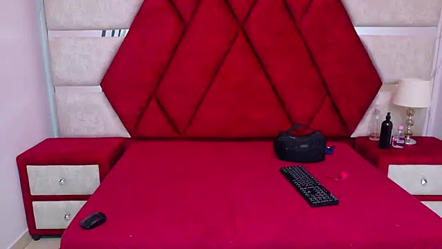 Kity spiderr online show from October 17, 2025, 12:18 pm