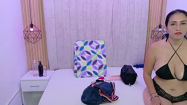 Kity spiderr online show from October 28, 2025, 12:48 pm