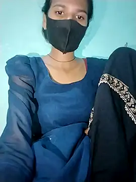 Pooja cute online show from October 8, 2025, 7:03 pm
