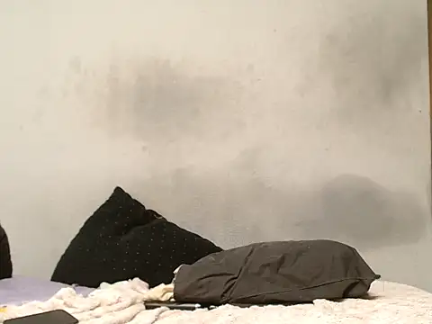 ROYALASS25 online show from September 10, 2025, 4:00 am