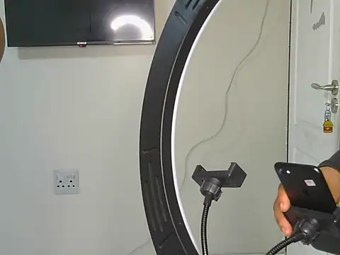 Snapshot of Sultry_Booty chatting on November 16, 2025, 2:38 am Sultry Booty online show from November 16, 2025, 2:38 am