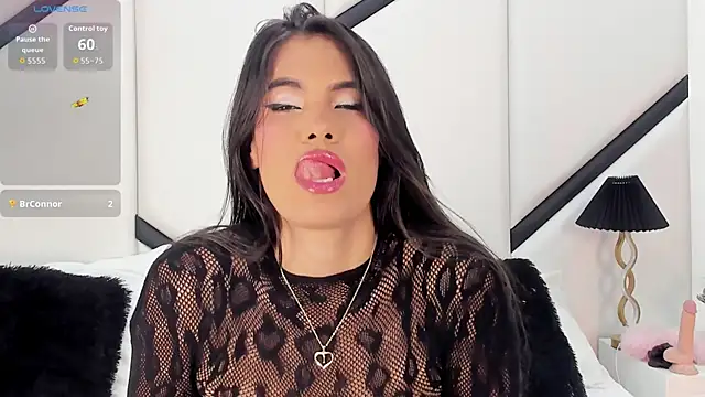 Snapshot of XimenaCosta chatting on May 25, 2026, 12:04 pm XimenaCosta online show from May 25, 2026, 12:04 pm