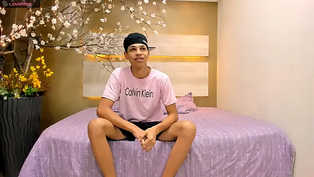 Mycandyfor You online show from September 20, 2025, 5:29 pm