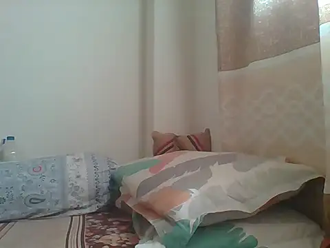 Snapshot of Mustasin chatting on October 6, 2025, 5:19 am Mustasin online show from October 6, 2025, 5:19 am