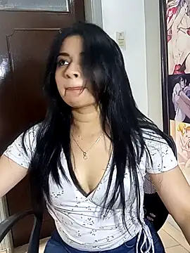 Snapshot of ValerieLove_ chatting on September 11, 2025, 7:36 pm ValerieLove online show from September 11, 2025, 7:36 pm