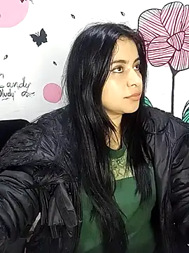 ValerieLove  online show from October 22, 2025, 7:46 pm