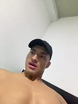 Snapshot of Smith_Fitness chatting on October 4, 2025, 12:39 pm Smith Fitness online show from October 4, 2025, 12:39 pm