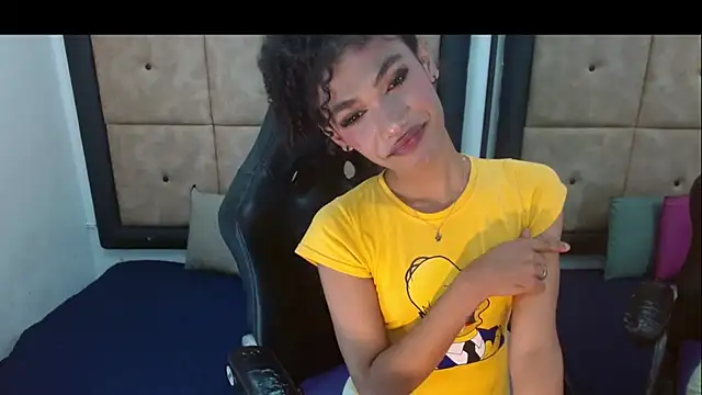 Penelopee Rouse online show from November 19, 2025, 7:36 pm