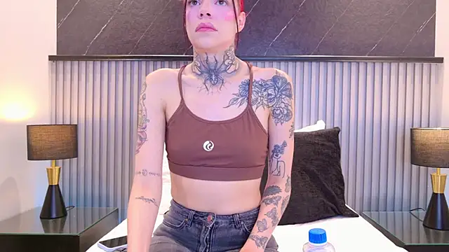 Meganreed  online show from May 9, 2026, 10:24 pm