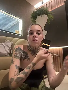 Meganreed  online show from May 26, 2026, 9:24 pm