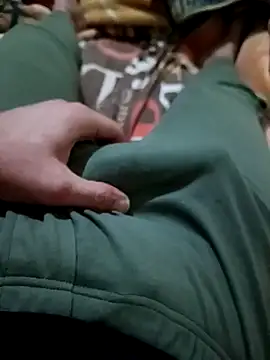 Snapshot of anis3g4 chatting on November 14, 2025, 1:26 pm anis3g4 online show from November 14, 2025, 1:26 pm