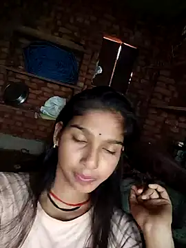 Snapshot of Yatiksha_Beby chatting on November 1, 2025, 9:36 am Yatiksha Beby online show from November 1, 2025, 9:36 am