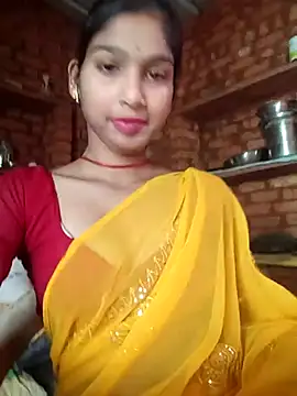 Snapshot of Yatiksha_Beby chatting on November 6, 2025, 6:39 am Yatiksha Beby online show from November 6, 2025, 6:39 am