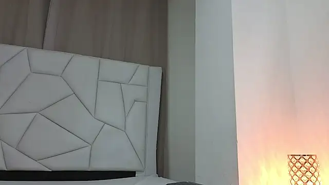 Snapshot of Paulaboterom chatting on September 23, 2025, 4:03 pm Paulaboterom online show from September 23, 2025, 4:03 pm