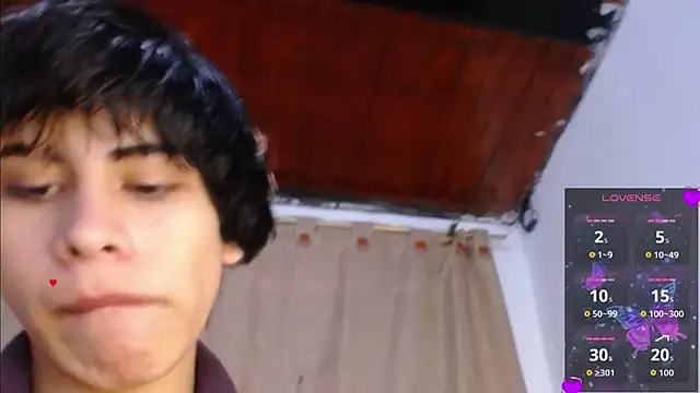 DaraKat18 online show from May 16, 2026, 10:09 pm