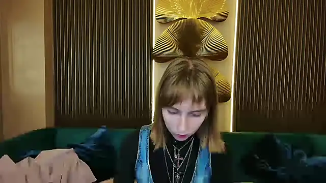 Snapshot of Beverly_Gomes chatting on November 22, 2025, 3:55 pm Beverly Gomes online show from November 22, 2025, 3:55 pm