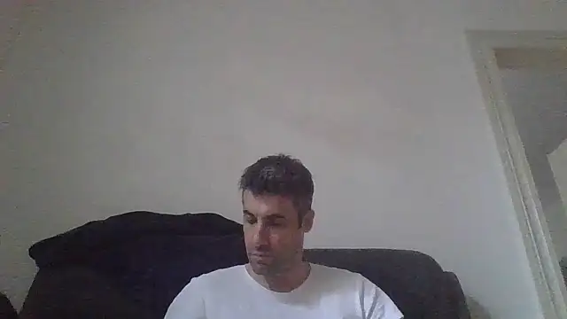 JulioIsHere4you online show from March 16, 2026, 8:18 am
