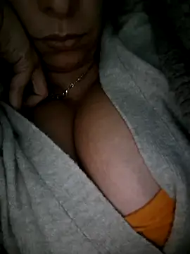 Snapshot of layan24 chatting on September 24, 2025, 7:20 pm layan24 online show from September 24, 2025, 7:20 pm